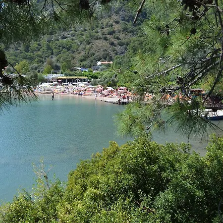 Отель Lagoon Boutique