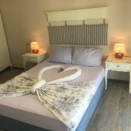 Lagoon Boutique Олудениз