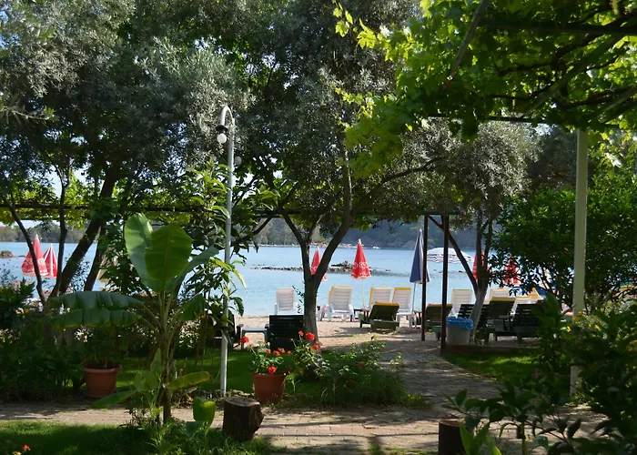 Lagoon Boutique Hotel