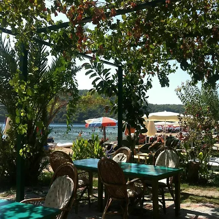 Lagoon Boutique 2*